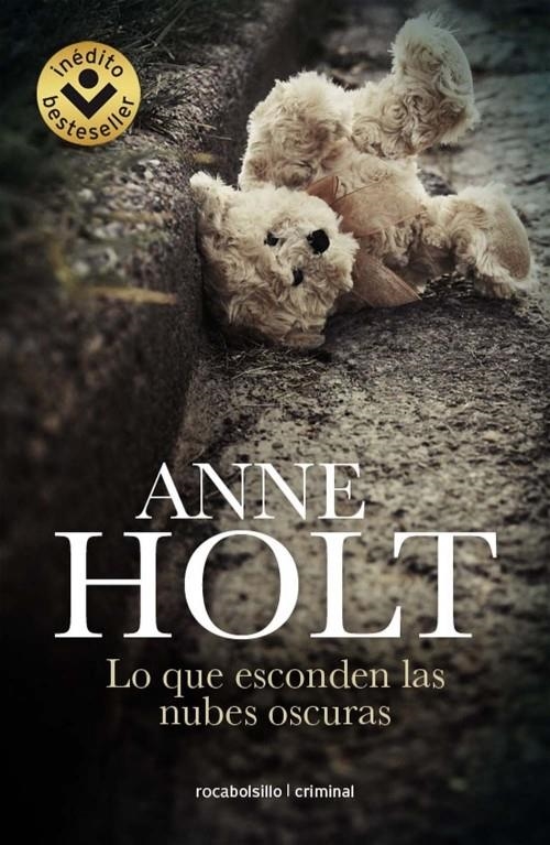 LO QUE ESCONDEN LAS NUBES OSCURAS | 9788415729105 | HOLT, ANNE | Llibreria Online de Banyoles | Comprar llibres en català i castellà online