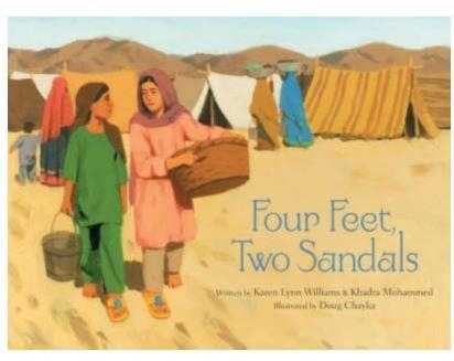 FOUR FEET, TWO SANDALS | 9780802852960 | KAREN LYNN WILLIAMS | Llibreria Online de Banyoles | Comprar llibres en català i castellà online