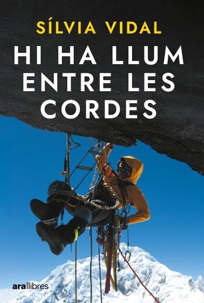 HI HA LLUM ENTRE LES CORDES | 9788411731270 | VIDAL MARTÍ, SÍLVIA | Llibreria Online de Banyoles | Comprar llibres en català i castellà online